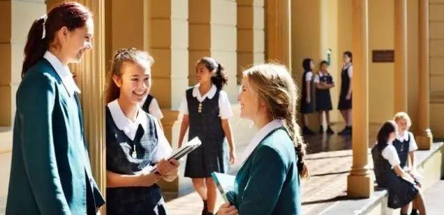 What ?! 维州教育部突发宣布:州内公立学校立即停止招收海外学生!申请到墨尔本的留学生怎么办?! What ?! 维州教育部突发宣布:州内公立学校立即停止招收海外学生!申请到墨尔本的留学生怎么办?!